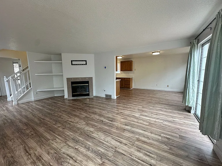 8024 Decatur St — Photo 3