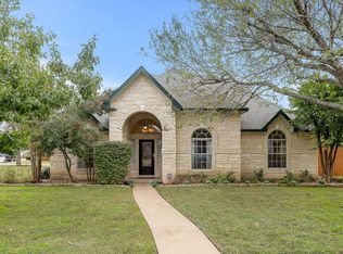 11001 River Plantation Dr, Austin, TX 78747