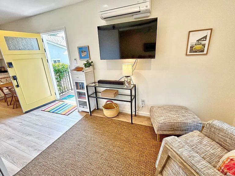26765 Calle Maria #B — Photo 10