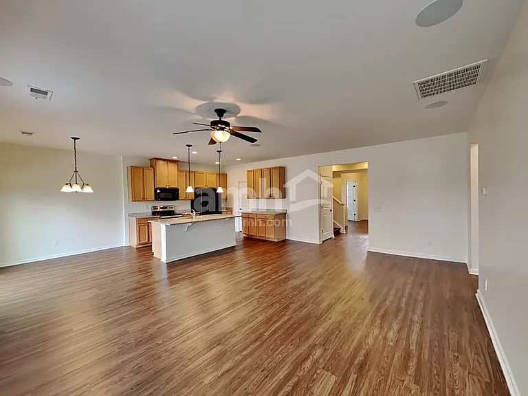 2215 Ambergate Dr — Photo 5