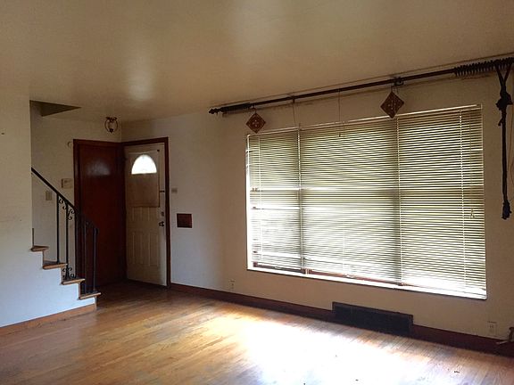 4th image of 5530 Era Ave