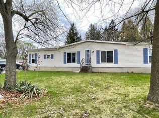 425 Allen St, Clio, MI 48420
