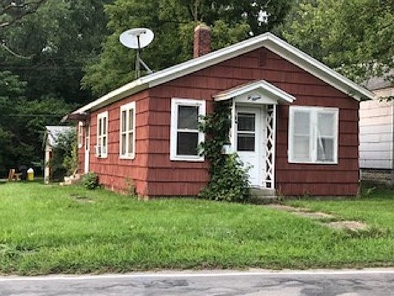 2nd image of 615 W Wilden Ave
