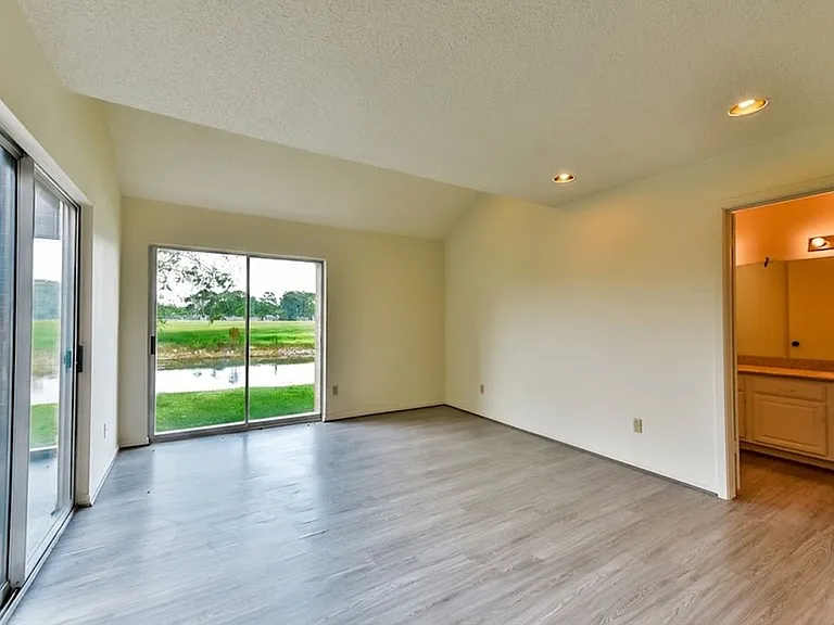 1811 Veranda Dr — Photo 9