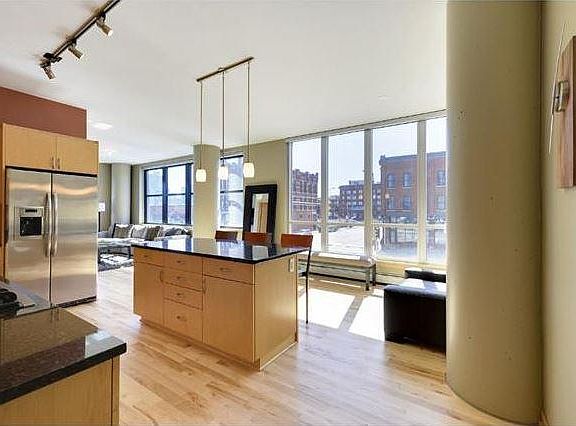 4th image of 215 10th Ave S Unit 238