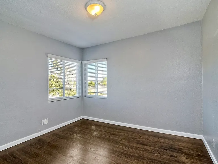 3557 College Ave #1/2 — Photo 4