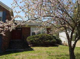 12223 Guinevere Rd, Glenn Dale, MD 20769