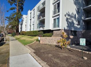 601 Leahy St APT 302, Redwood City, CA 94061