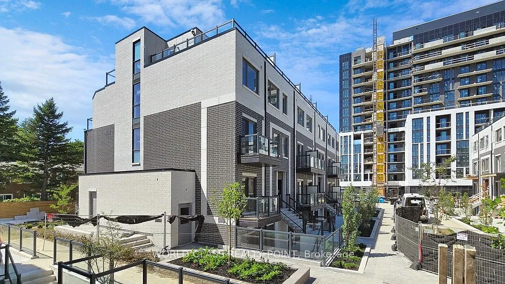2 bed, $2,890 — Photo 1