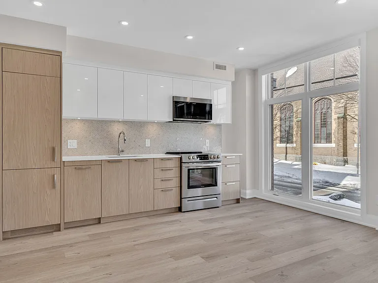 58 Florence St — Photo 8