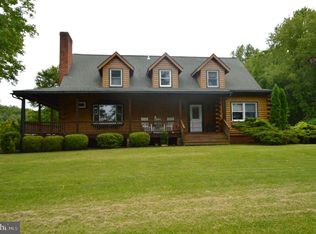 3709 Grove Ln, Marshall, VA 20115
