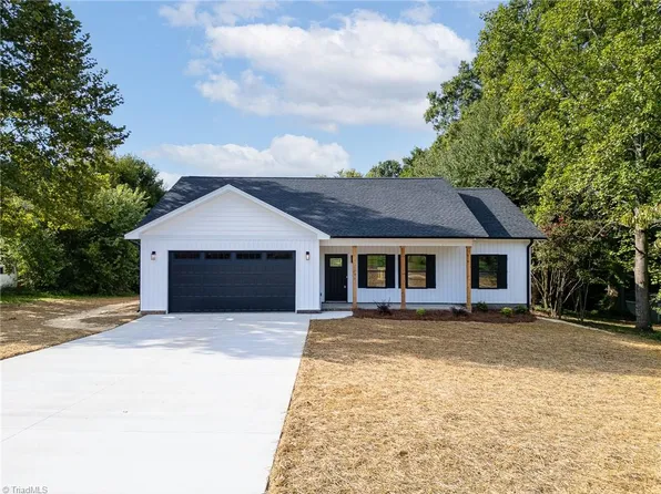 1030 Linger Rd, Winston Salem, NC 27127