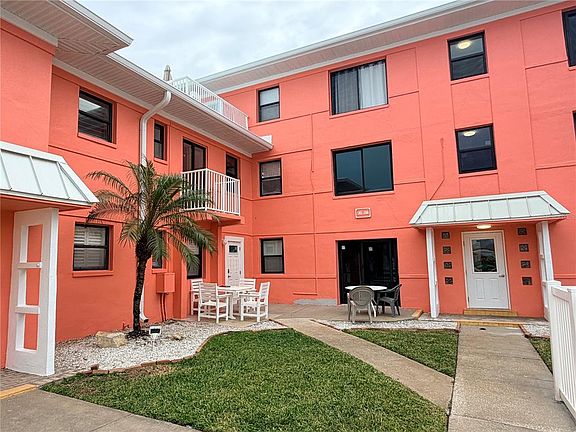 2nd image of 6800 SUNSET WAY #201