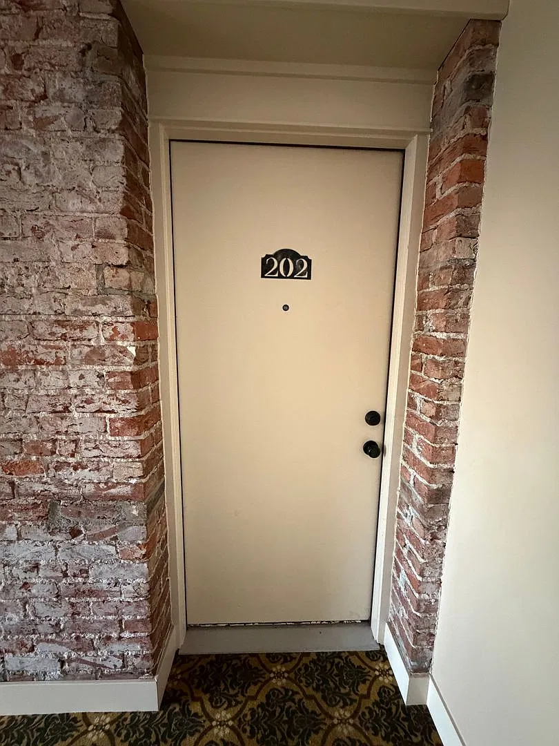 The Unitah Flats Apartments — Photo 4