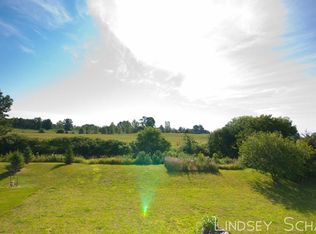 192 Sweet Meadow Dr, Kent City, MI 49330