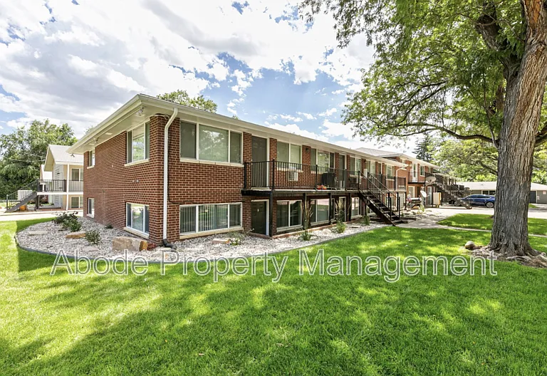 430 W 10th St #C — Photo 11