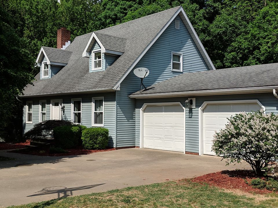 2nd image of 1331 N Crestview Rd