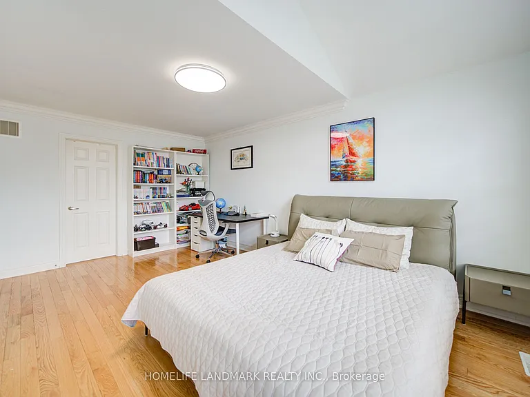 2323 Awenda Dr — Photo 28