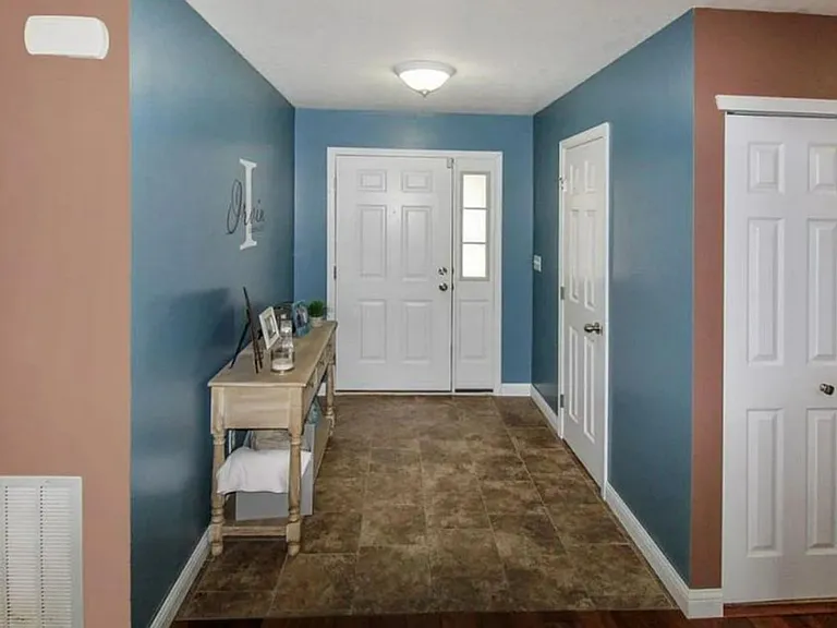 3082 Chivalry Dr — Photo 4
