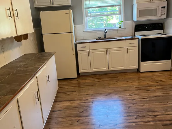 247 Main St, Mantua, NJ 08051