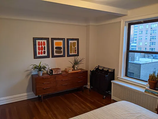 Rented by Arwell Realty | media 19