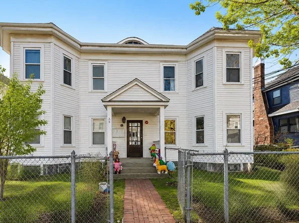 38 Berkeley St, Somerville, MA 02143