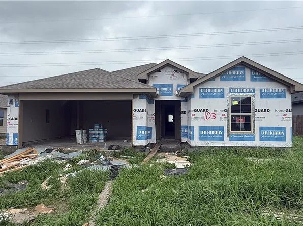 103 Emerald St, Portland, TX 78374