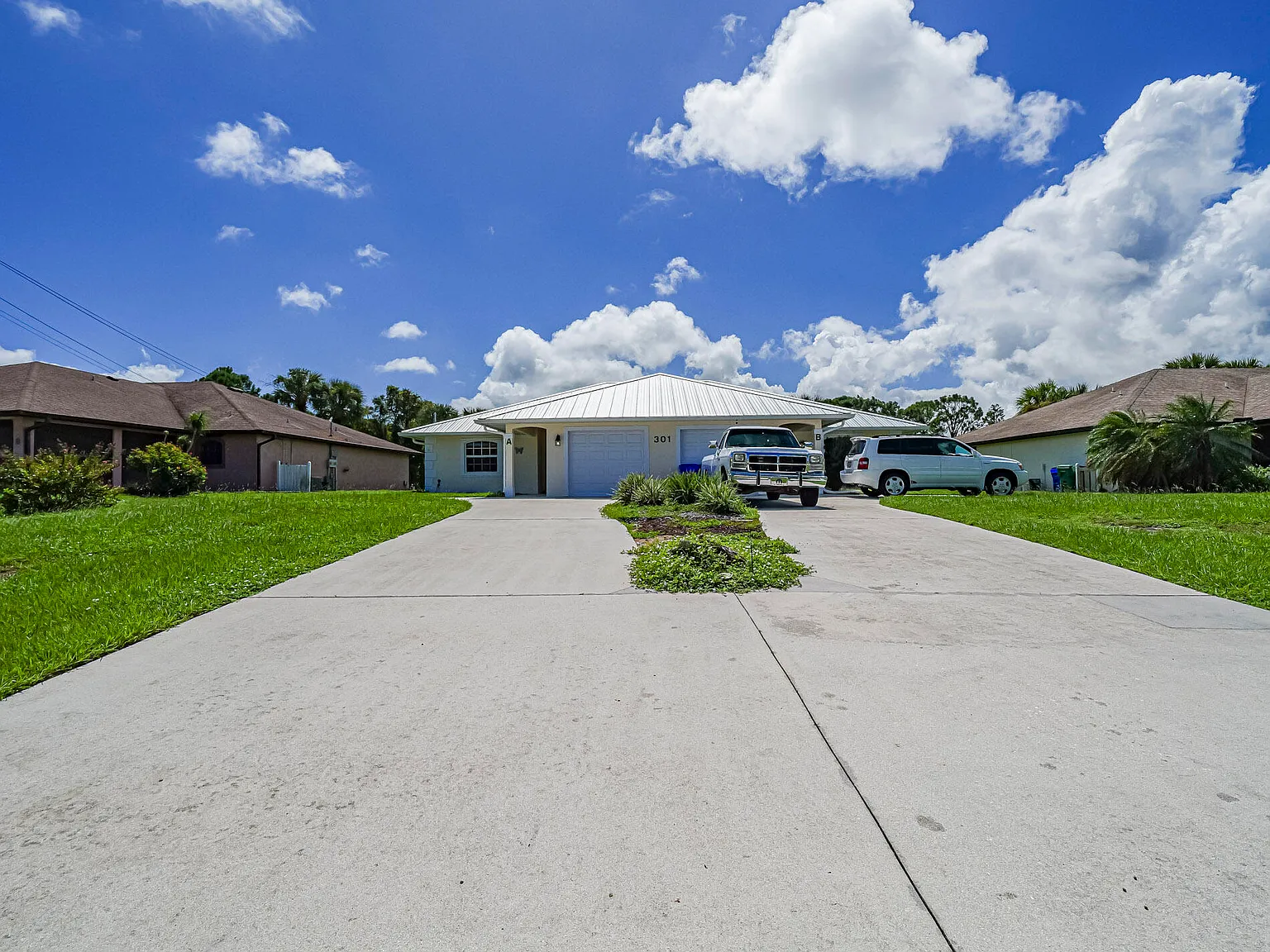 2 bed, 2.0 bath, 2218 sqft, $1,950 — Photo 1