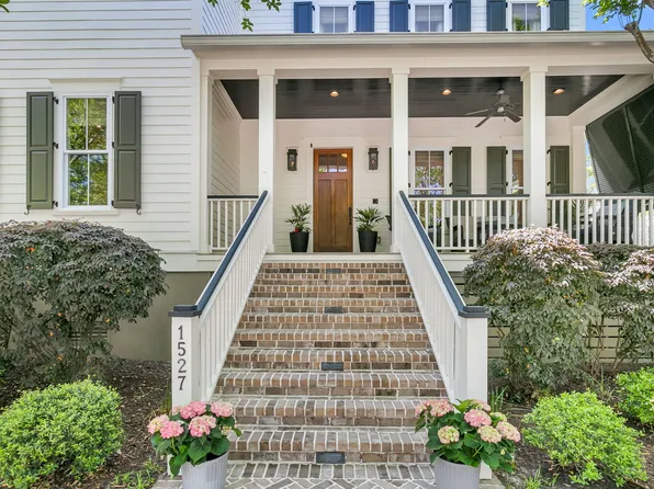 1527 Wando Landing St, Charleston, SC 29492