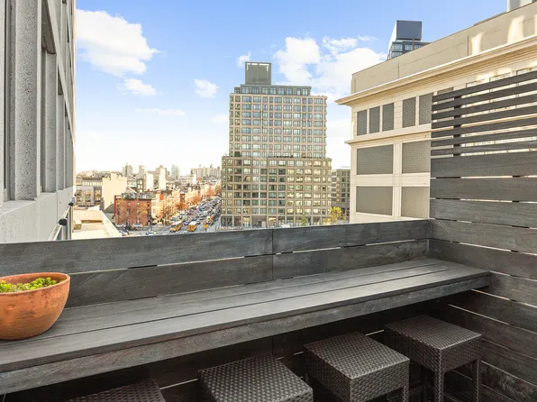 531 Vanderbilt Avenue image 17 of 21