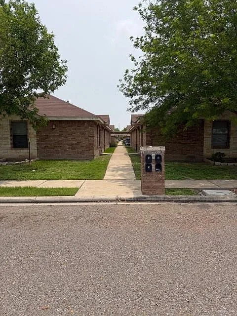 Building Photo - 3801 S Fairmont Ave #A