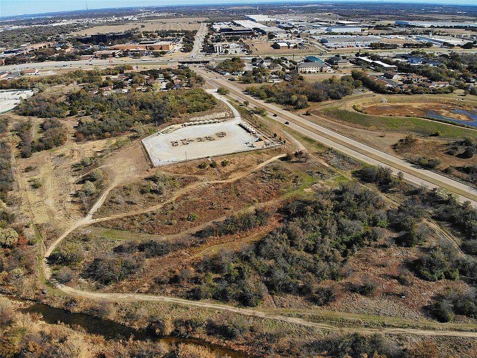 2nd image of 300 Altamesa Blvd