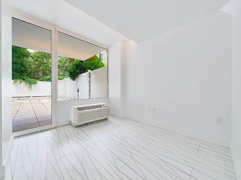 329 Pleasant Ave #1B — Photo 5