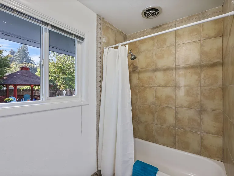 5113 Brassfield Dr SE — Photo 23