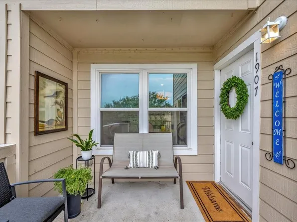 1907 Glencove Dr, Seabrook, TX 77586