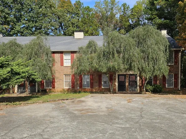 1493 Downing Ln, Norcross, GA 30093