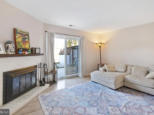 308 Kidwelly Ct, Exton, PA 19341