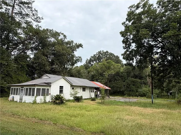 15069 Shelly Rd, Natalbany, LA 70451