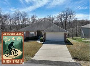 53 Clevelys Ln, Bella Vista, AR 72714