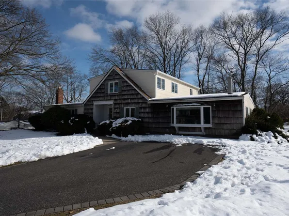 4 Campus Lane, Ronkonkoma, NY 11779