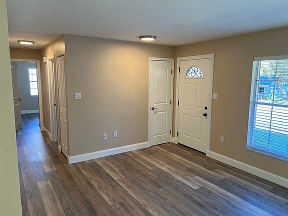 4th image of 242 Grande Vista St