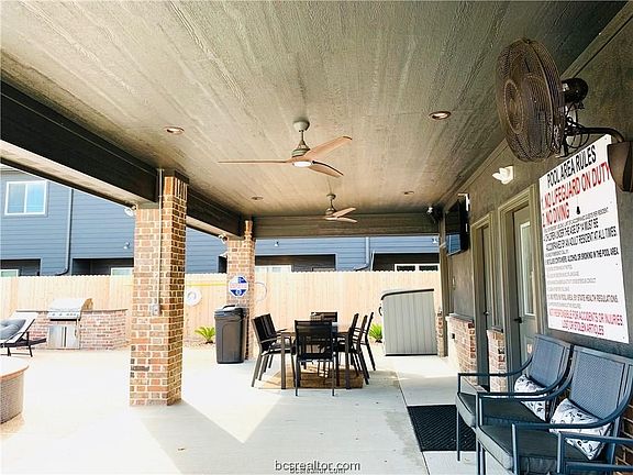 3rd image of 1451 Associates Ave APT 207