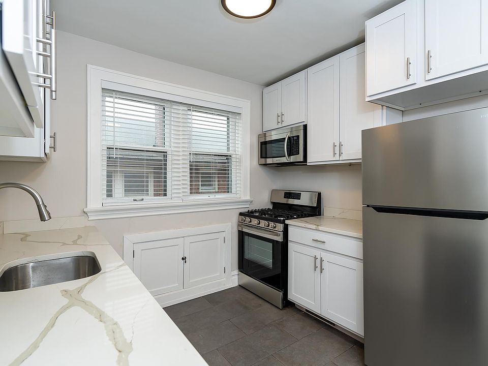1st image of 1019 Art Hill Pl #1D