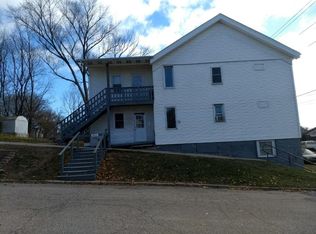 425 S 6th St, Stoughton, WI 53589