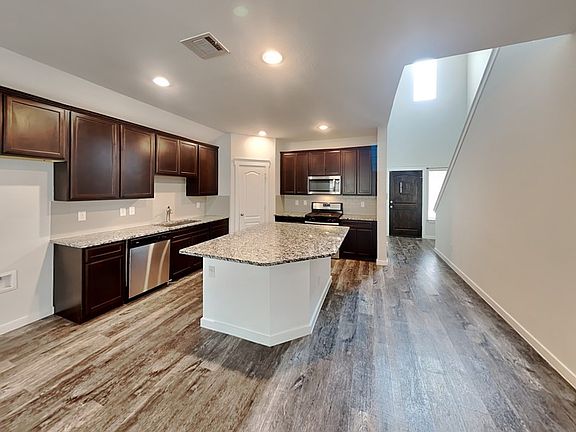 3rd image of 8444 High Garden St