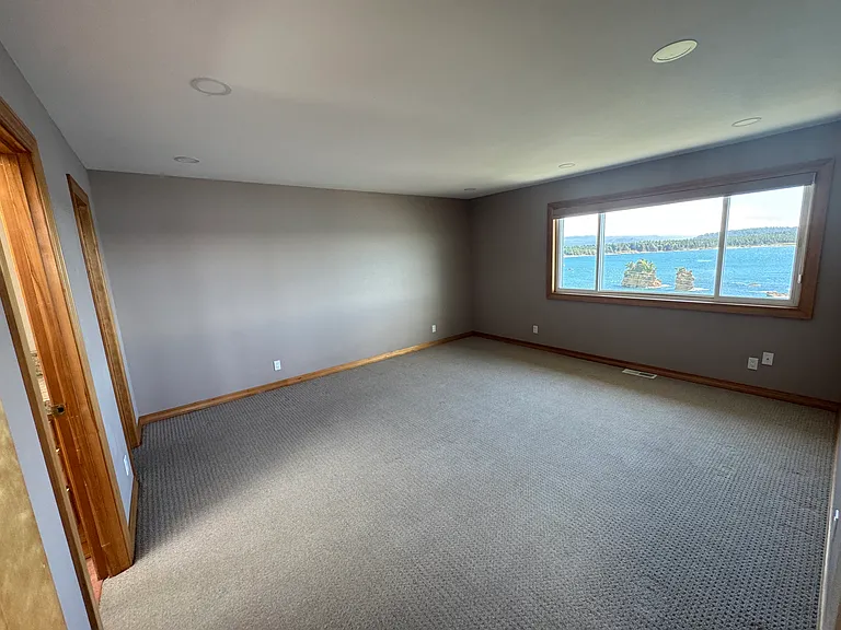 14800 Harborview Dr — Photo 8