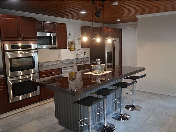 2nd image of 7248 Craigmere Dr