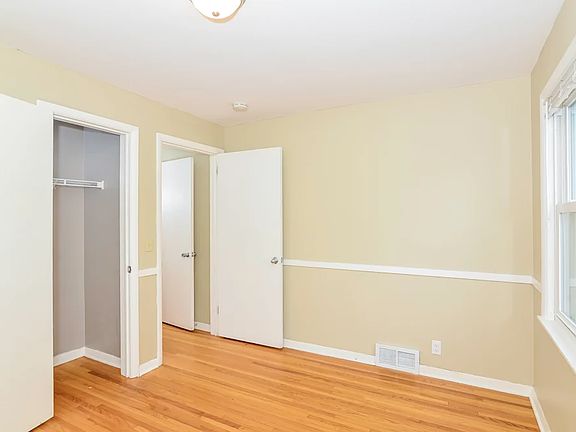4th image of 6314 Humboldt Ave S