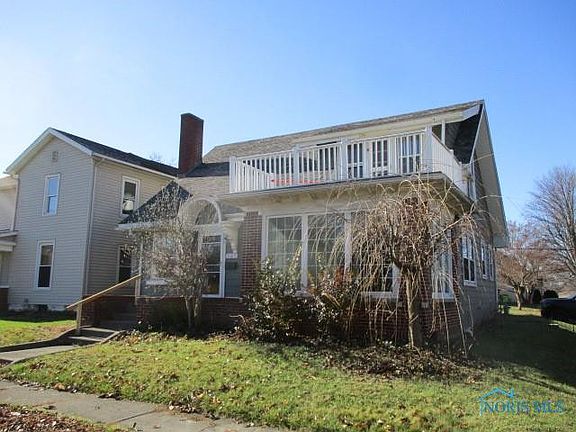 3rd image of 321 N Vine St