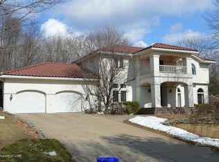 4 Alfred Rd, Wyoming, PA 18644